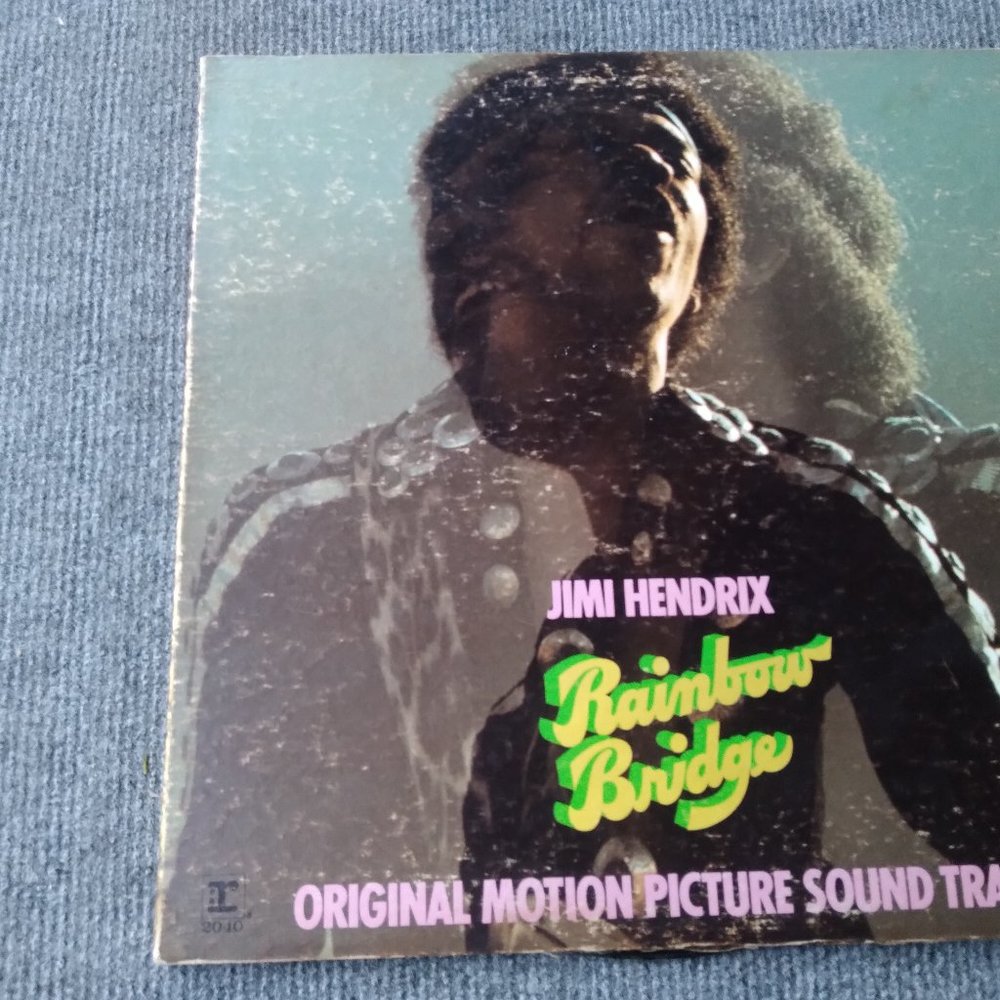 Jimi Hendrix records rainbow bridge